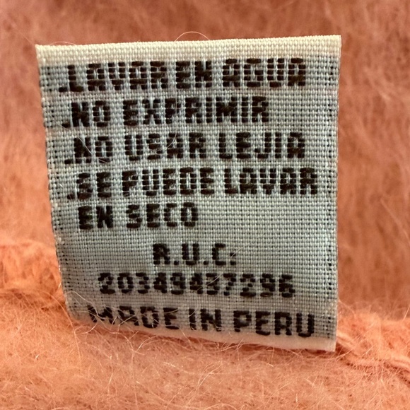 Alpaca Camargo Soft & Fuzzy Scarf – 🇵🇪 Made in Peru 🇵🇪 - Picture 8 of 8